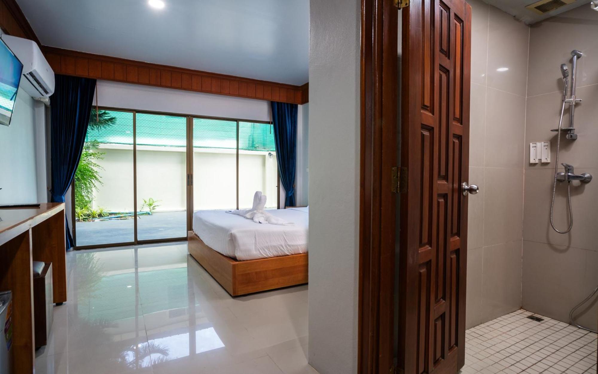 Gp House Phuket Patong Beach Eksteriør billede