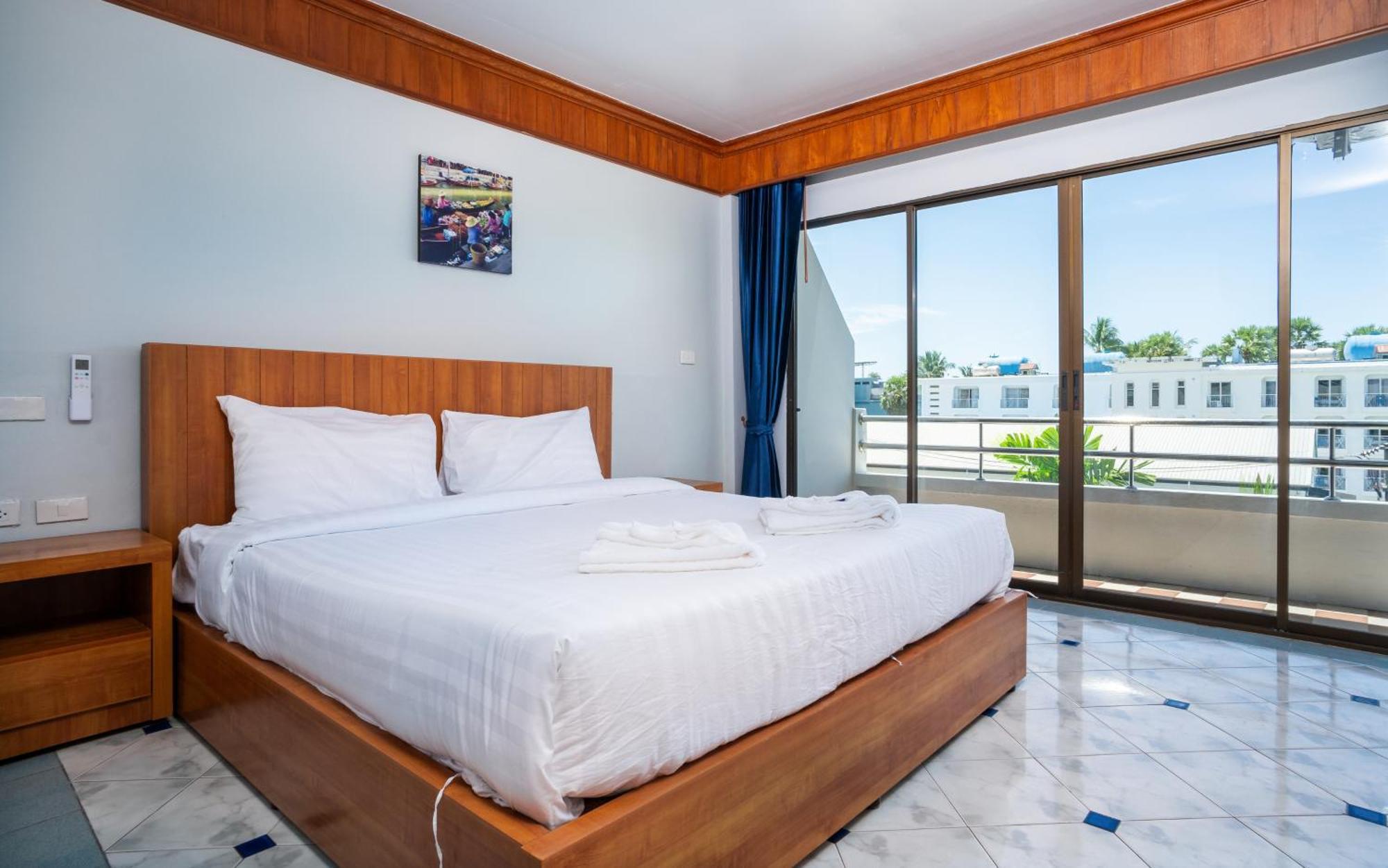 Gp House Phuket Patong Beach Eksteriør billede