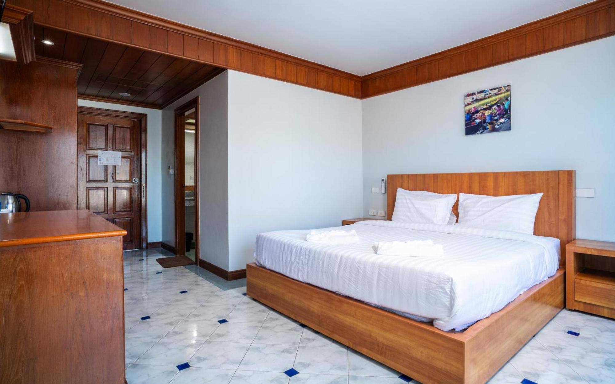 Gp House Phuket Patong Beach Eksteriør billede