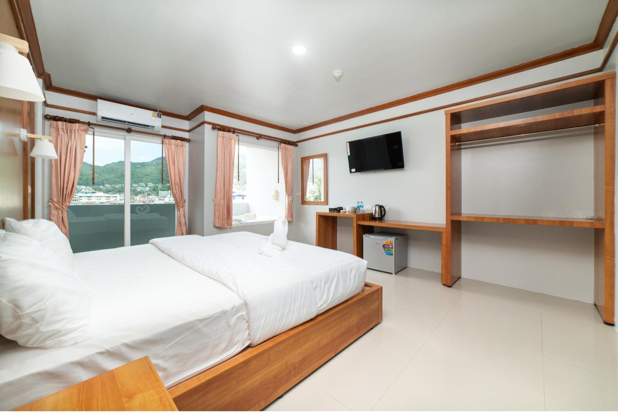 Gp House Phuket Patong Beach Eksteriør billede