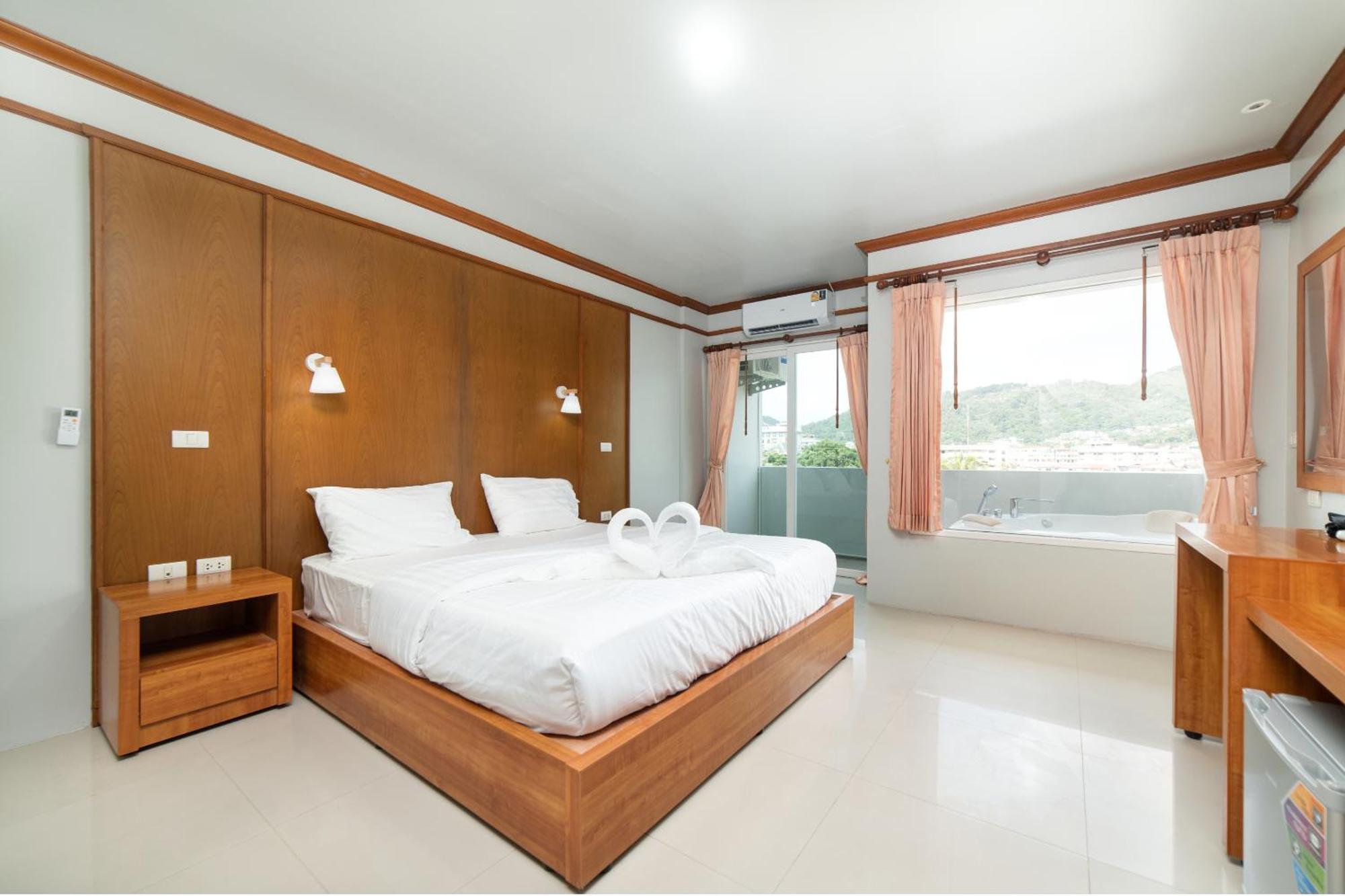Gp House Phuket Patong Beach Eksteriør billede